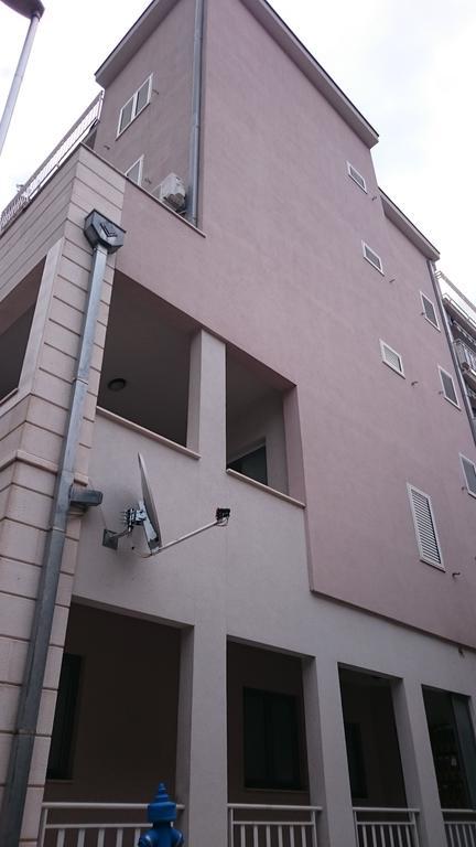 Apartment Tija Макарска Экстерьер фото