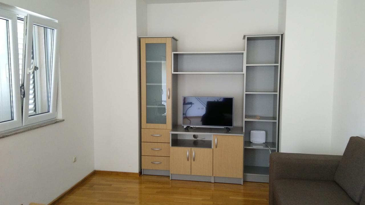 Apartment Tija Макарска Экстерьер фото